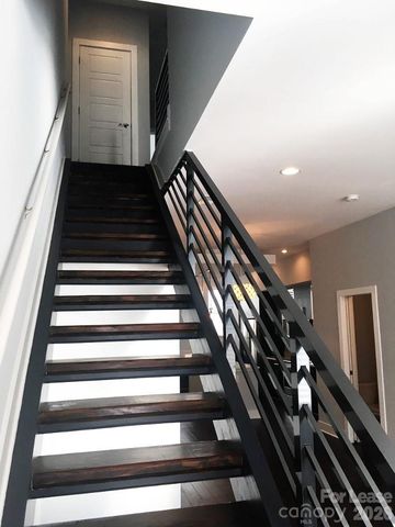 338 Helix Way, Charlotte, NC 28203