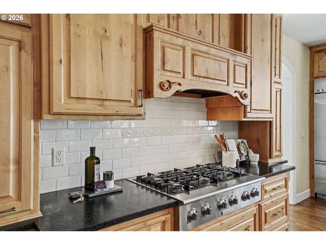 2725 KALOKEN Ct S, Salem, OR 97306