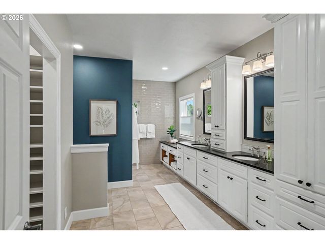 2725 KALOKEN Ct S, Salem, OR 97306
