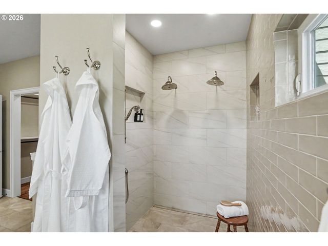 2725 KALOKEN Ct S, Salem, OR 97306