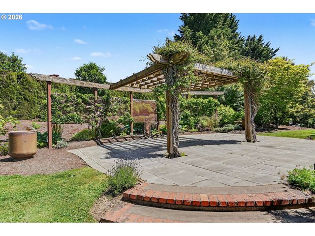2725 KALOKEN Ct S, Salem, OR 97306