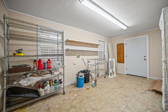 413 E. Fulton, Sinton, TX 78387