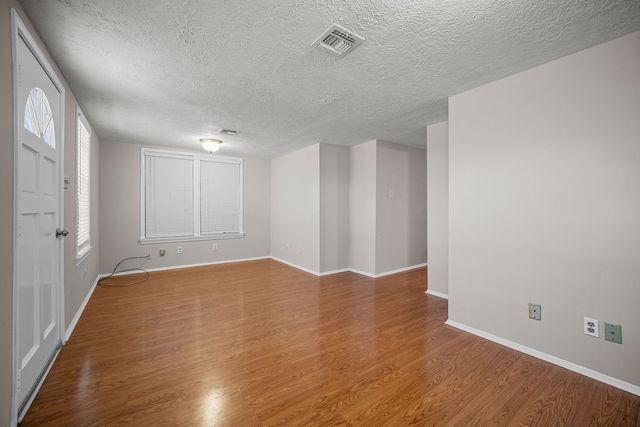 413 E. Fulton, Sinton, TX 78387