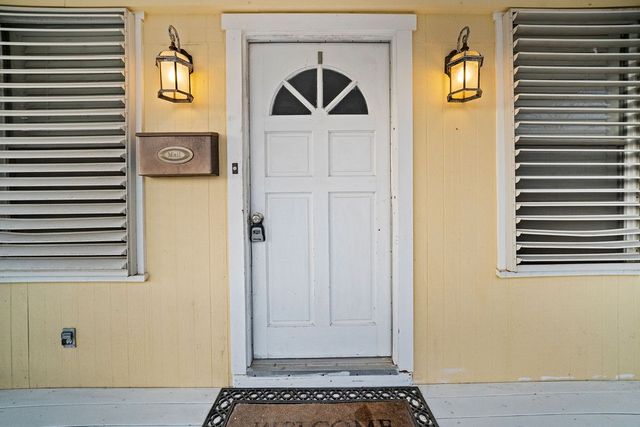 413 E. Fulton, Sinton, TX 78387