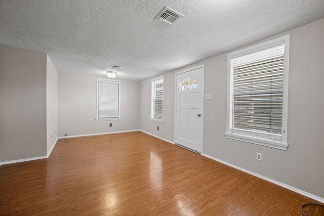 413 E. Fulton, Sinton, TX 78387