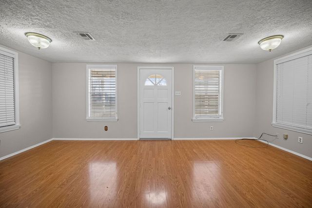 413 E. Fulton, Sinton, TX 78387