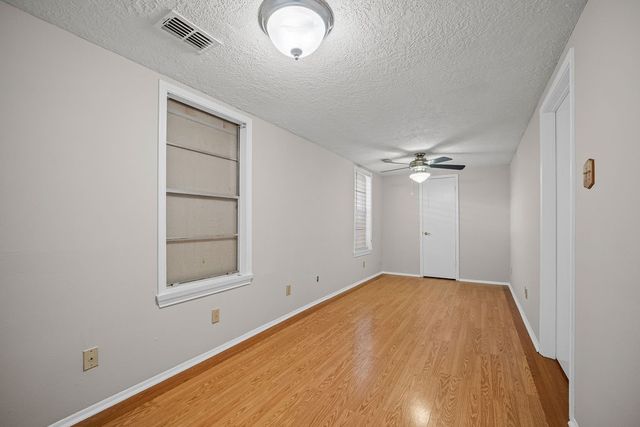 413 E. Fulton, Sinton, TX 78387