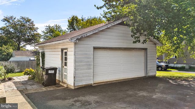 1760 TEMPLE AVE, Lancaster, PA 17603