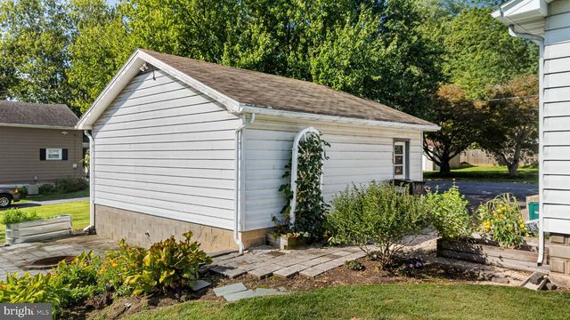 1760 TEMPLE AVE, Lancaster, PA 17603