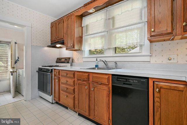 1760 TEMPLE AVE, Lancaster, PA 17603