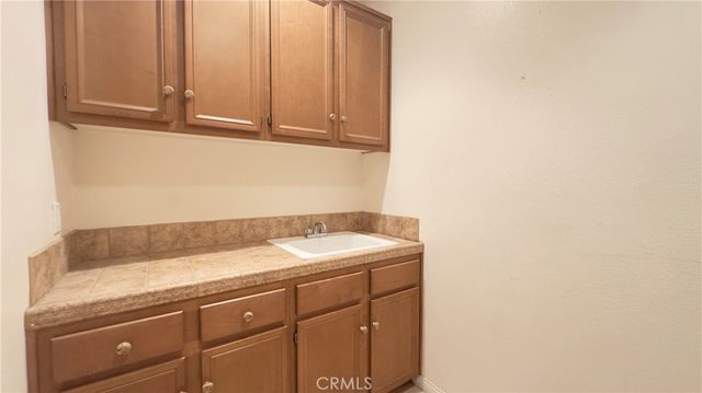 1528 Calle Las Palmas, Pomona, CA 91766