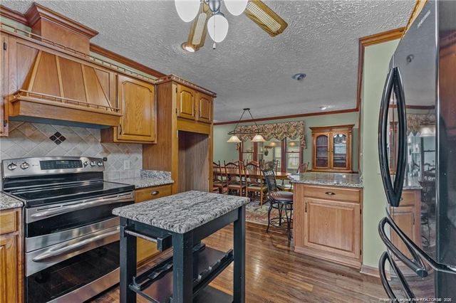 1952 Graham Road, Fayetteville, NC 28304