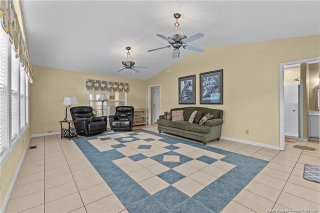 1952 Graham Road, Fayetteville, NC 28304