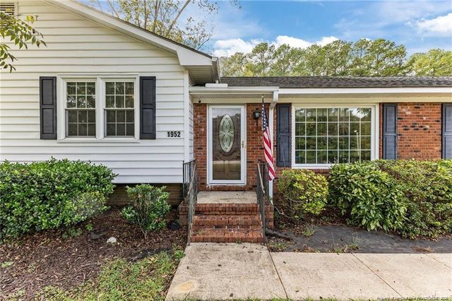 1952 Graham Road, Fayetteville, NC 28304