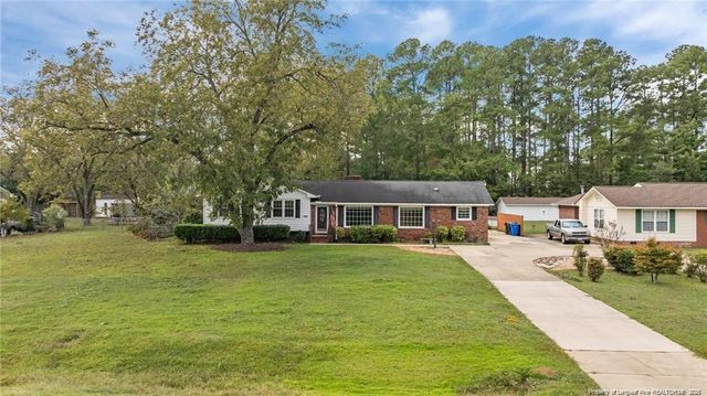 1952 Graham Road, Fayetteville, NC 28304