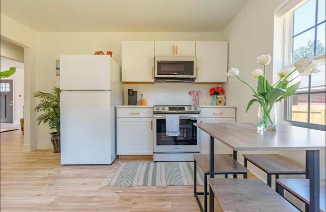 84 N HOLMES ST, Memphis, TN 38111