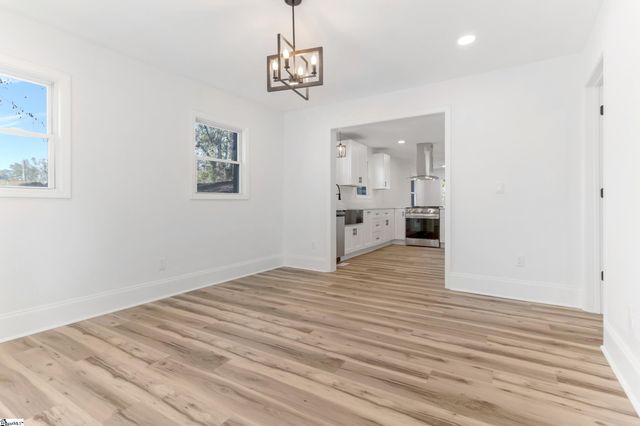 7 Hendricks Street, Greenville, SC 29607