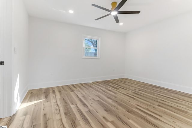 7 Hendricks Street, Greenville, SC 29607