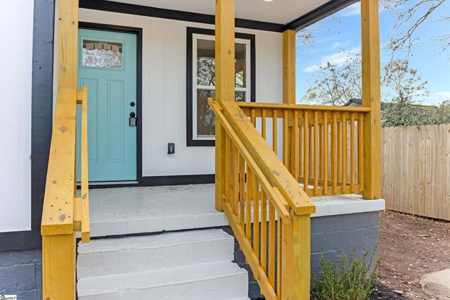 7 Hendricks Street, Greenville, SC 29607