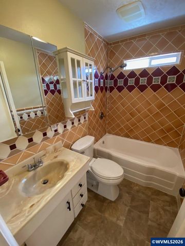 2855 Brooks Av NE, Salem, OR 97301