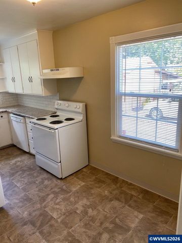 2855 Brooks Av NE, Salem, OR 97301