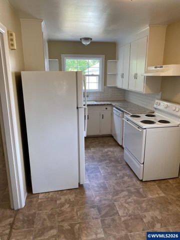 2855 Brooks Av NE, Salem, OR 97301