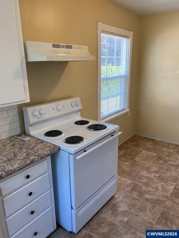 2855 Brooks Av NE, Salem, OR 97301