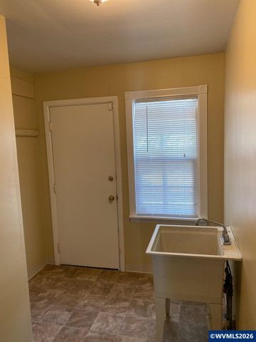 2855 Brooks Av NE, Salem, OR 97301