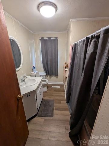 4835 Salisbury Street, Hickory, NC 28601