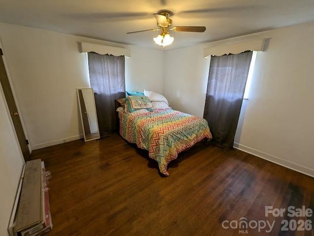 4835 Salisbury Street, Hickory, NC 28601