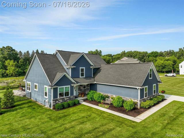 671 Braxwood Place, Milford, MI 48381