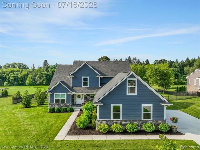 671 Braxwood Place, Milford, MI 48381