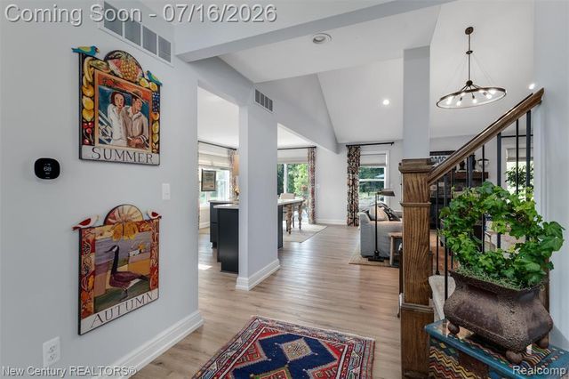 671 Braxwood Place, Milford, MI 48381