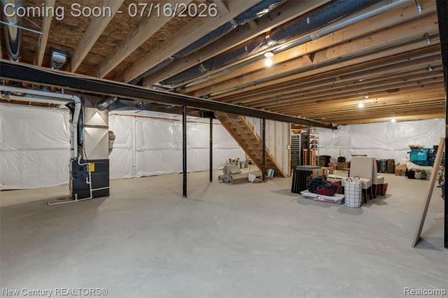 671 Braxwood Place, Milford, MI 48381