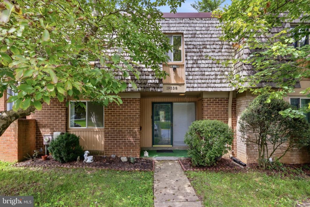 19538 BURLINGAME, Montgomery Village, MD 20886