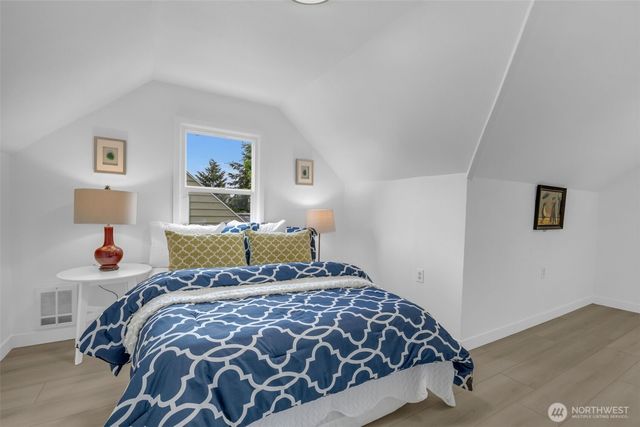 6904 S 124th Street, Seattle, WA 98178