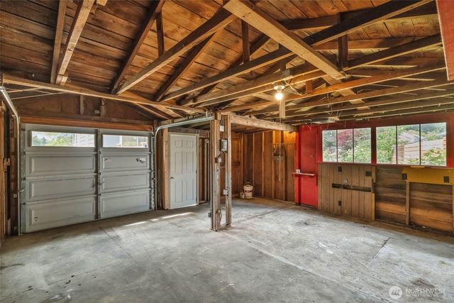 6904 S 124th Street, Seattle, WA 98178