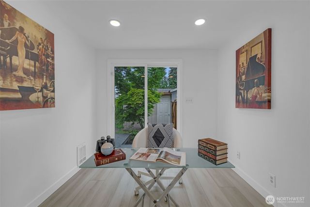 6904 S 124th Street, Seattle, WA 98178