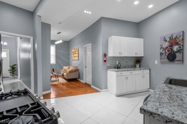705 S 15Th St, Newark City, NJ 07103