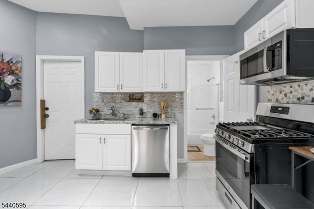705 S 15Th St, Newark City, NJ 07103