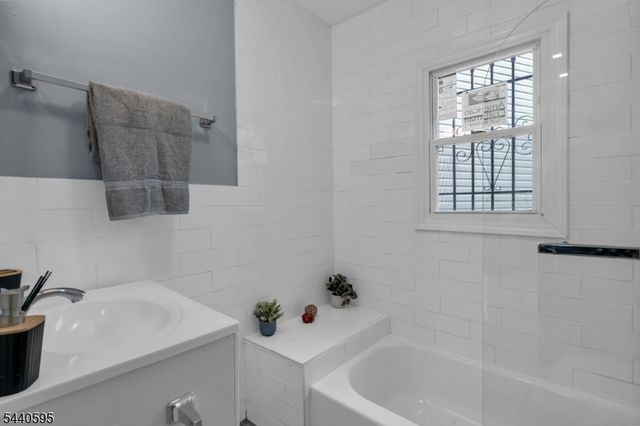 705 S 15Th St, Newark City, NJ 07103