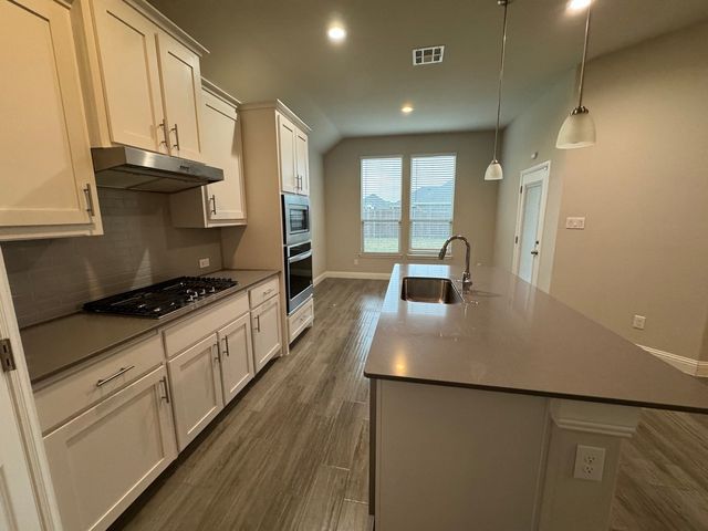 3432 Cornerstone Lane, Grand Prairie, TX 76065