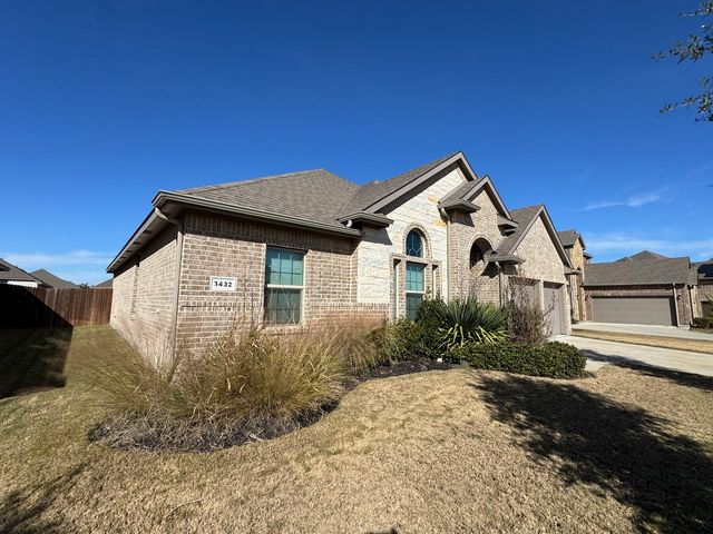 3432 Cornerstone Lane, Grand Prairie, TX 76065