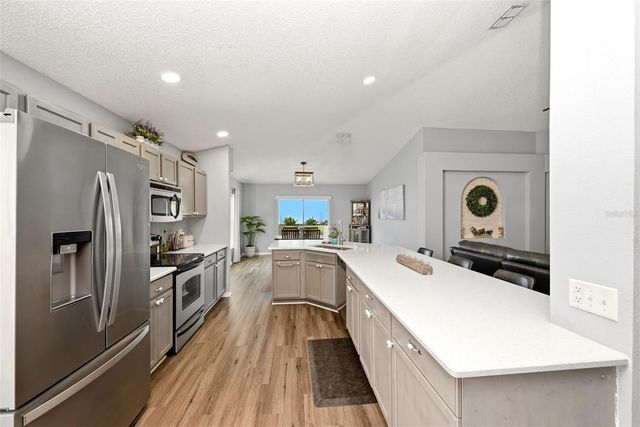 2257 KINGSCREST CIRCLE, Apopka, FL 32712