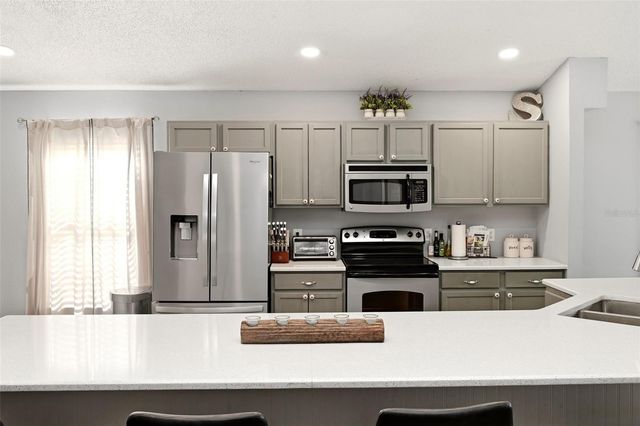 2257 KINGSCREST CIRCLE, Apopka, FL 32712