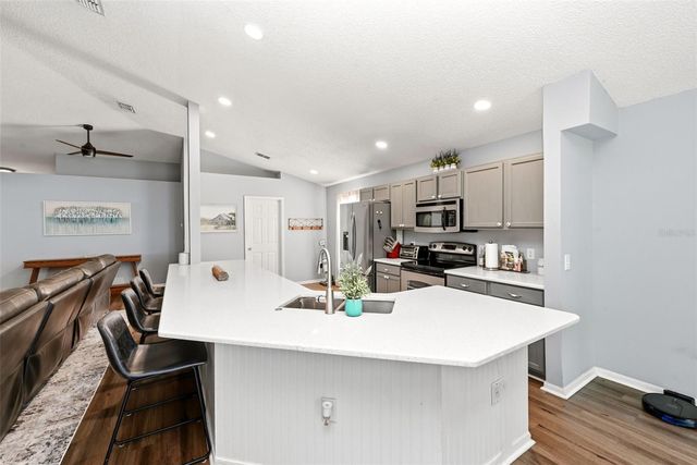 2257 KINGSCREST CIRCLE, Apopka, FL 32712