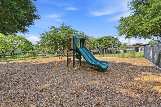 2257 KINGSCREST CIRCLE, Apopka, FL 32712