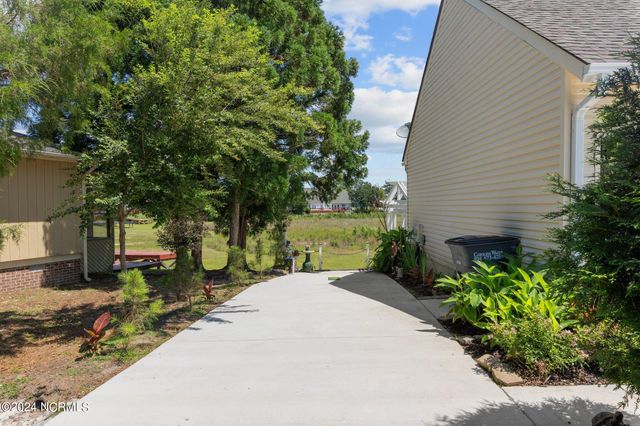 683 Cedar Point, Vass, NC 28394
