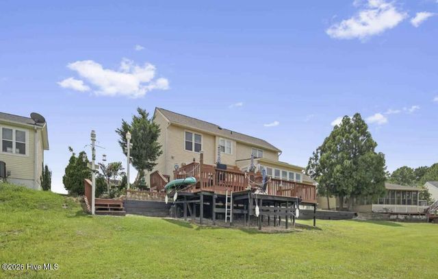 683 Cedar Point, Vass, NC 28394