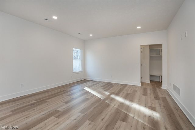 5595 Walnut Street, Mentor On The Lake, OH 44060